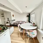 Komfortowe Studio W Doskonalej Lokalizacji Apartman
