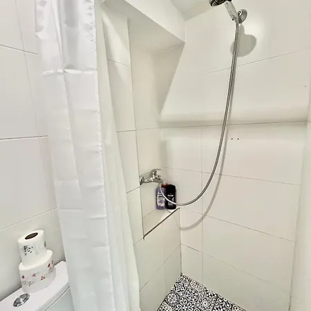 Komfortowe Studio W Doskonalej Lokalizacji Warschau