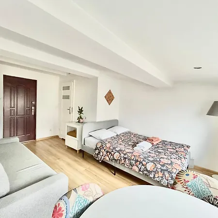 Komfortowe Studio W Doskonalej Lokalizacji Apartamento *